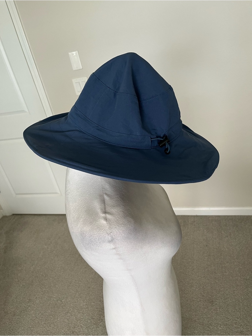 NWOT The North Face Navy Blue Collapsible Fishing Hat with Travel Bag - Picture 5 of 12